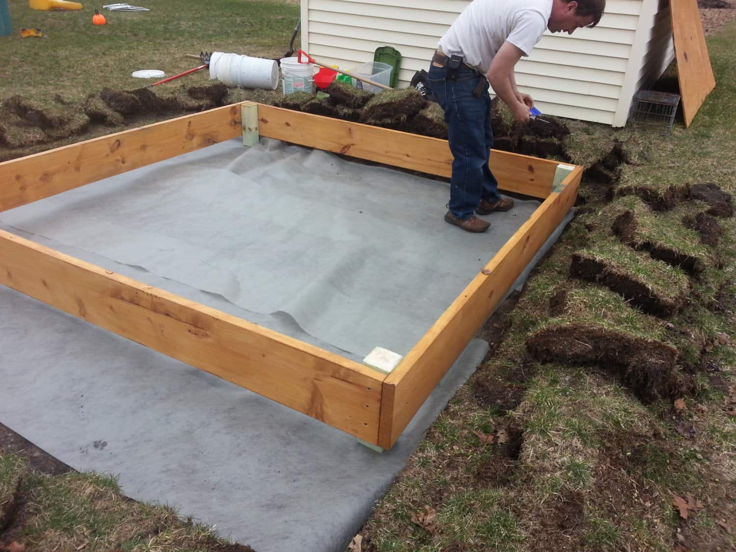 How to Build a Sandbox Embracing Motherhood