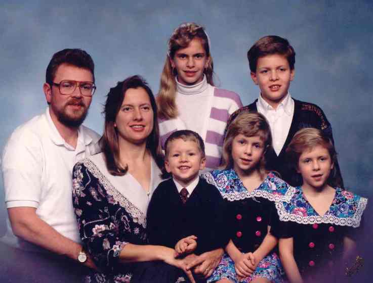 Family Photo 1991: Rich, Diane, Stacey, Jarrod, David, Lisa, and Andrea