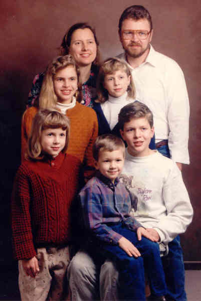 Family Photo 1992: Diane, Rich, Stacey, Andrea, Lisa, David, and Jarrod